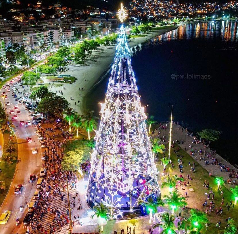 Árvore de Natal de Niterói é inaugurada e vem muito mais clima natalino por  aí — A Seguir Niterói