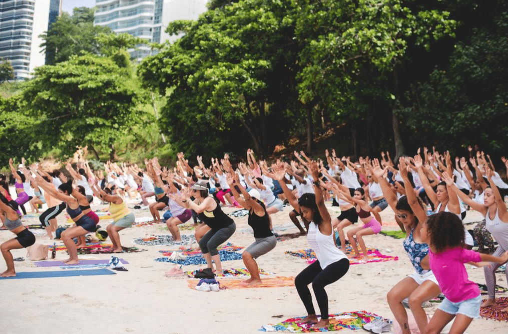 YOGA NA PRAIA' volta às areias da praia da Boa Viagem no primeiro domingo  de outubro