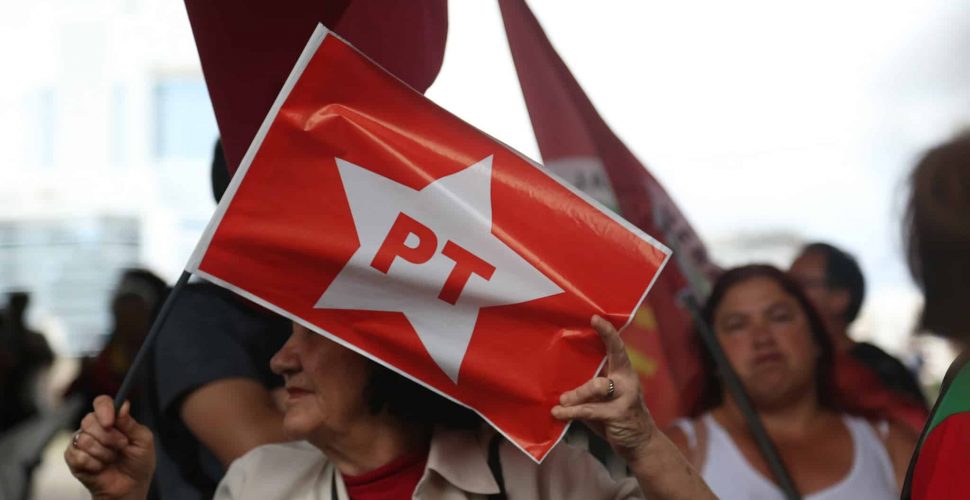 Petistas se espalham por reduto bolsonarista em Niterói. Foto: Agência PT/Divulgação
