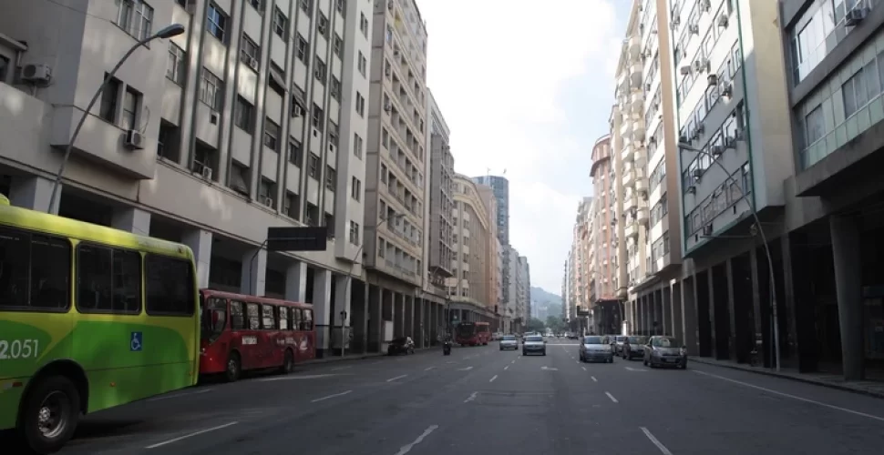 Avenida Amaral Peixoto- prédios do Centro poderão virar moradias. Reprodução
