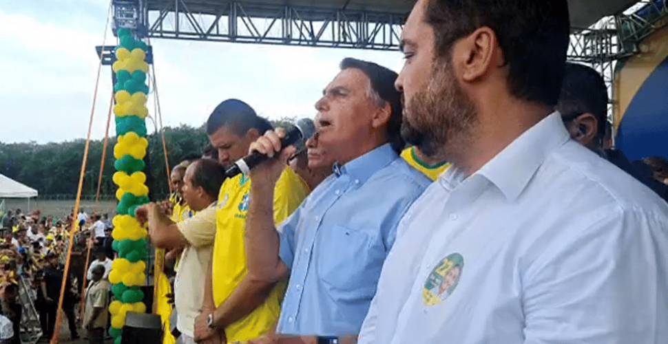 Bolsonaro reproduz fake news durante ato de campanha em São Gonçalo. Foto: Reprodução/Youtube