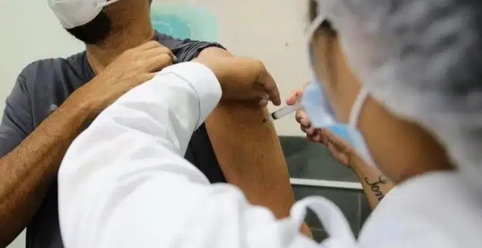 Campanha de vacinação continua. Foto- Prefeitura de Niterói