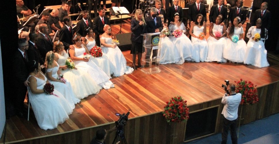 Casamento Comunitário - Teatro Municipal - Foto Julio Diniz