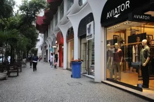 Comércio na Rua Paulo Gustavo, em Icaraí. Foto- Prefeitura de Niterói