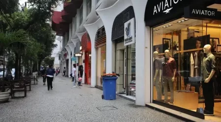 Comércio na Rua Paulo Gustavo, em Icaraí. Foto- Prefeitura de Niterói