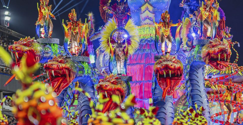 Exposição Arroboboi, Dangbé no Museu de Arte Contemporânea de Niterói, enredo campeão do Carnaval 2024 da Unidos do Viradouro, carnavalesco Tarcisio Zanon, fotógrafa Renata Xavier, Renata Xavier Fotografia.