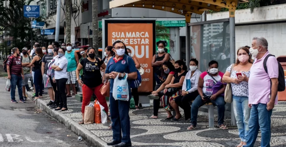 Flexibilização do uso de máscaras é diferente em Niterói e no Rio; entenda como será