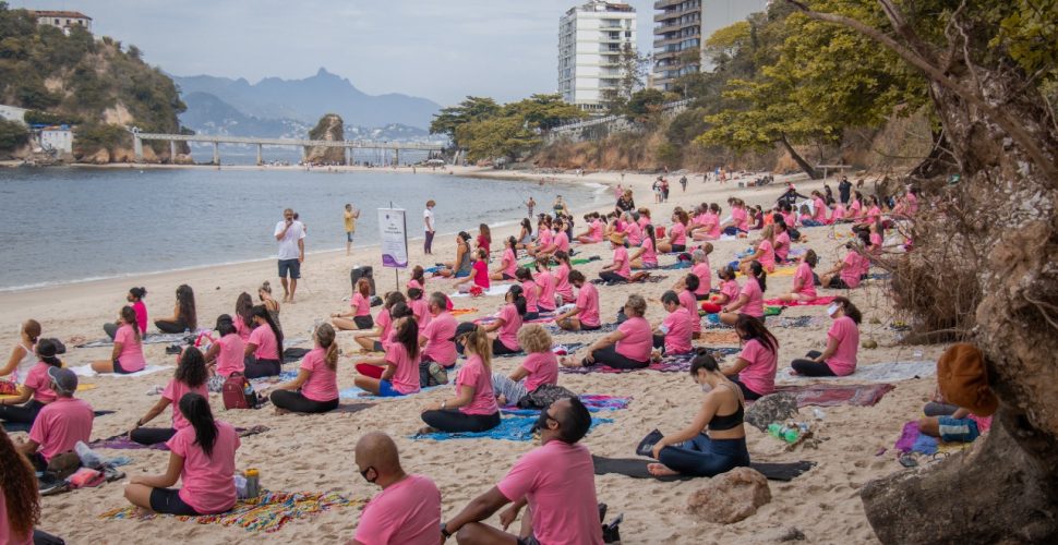Yoga na Praia