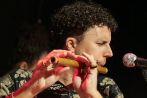 edson matos com flauta de pife