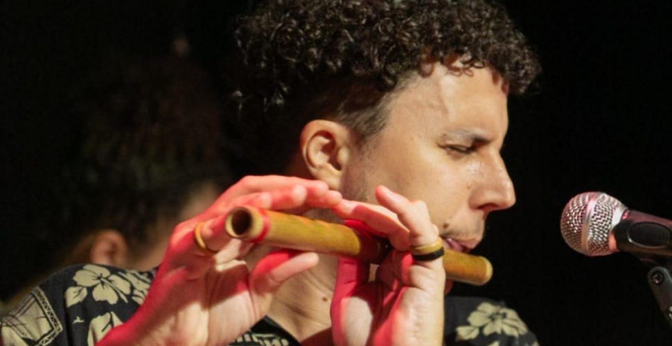 edson matos com flauta de pife