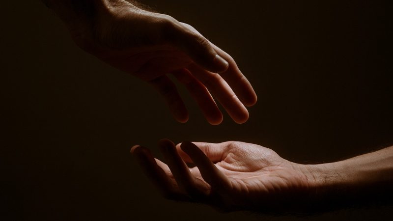 Mãos que representam a empatia