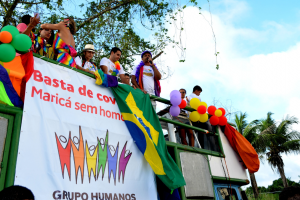 parada lgbt maricá