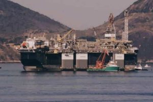 plataforma petróleo