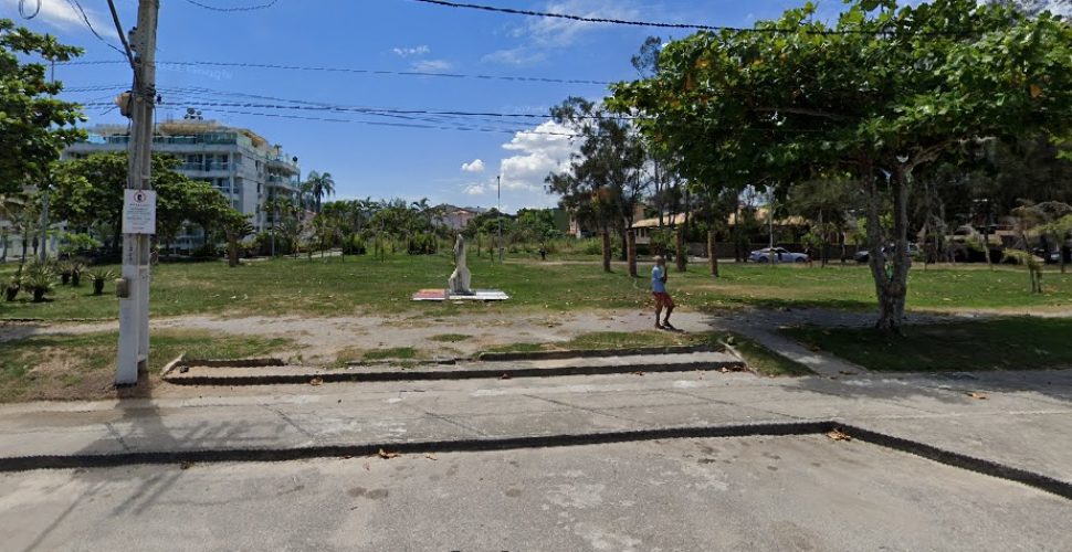 Moradores pedem a criação de um 'parcão' na Praça do Toboágua, em Piratininga